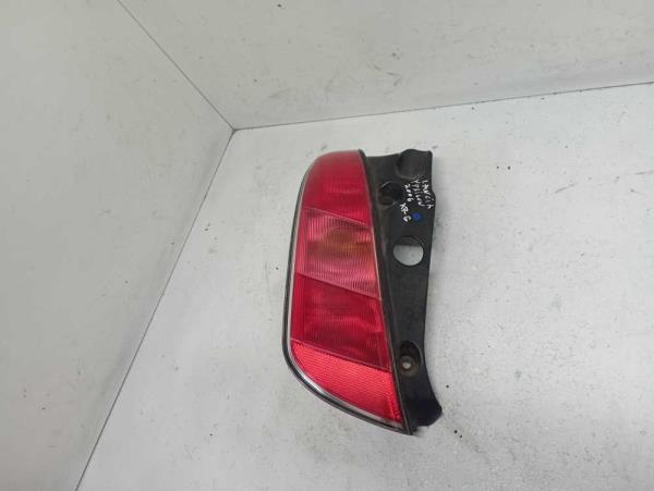 FEU ARRIERE GAUCHE LANCIA - Vue 1